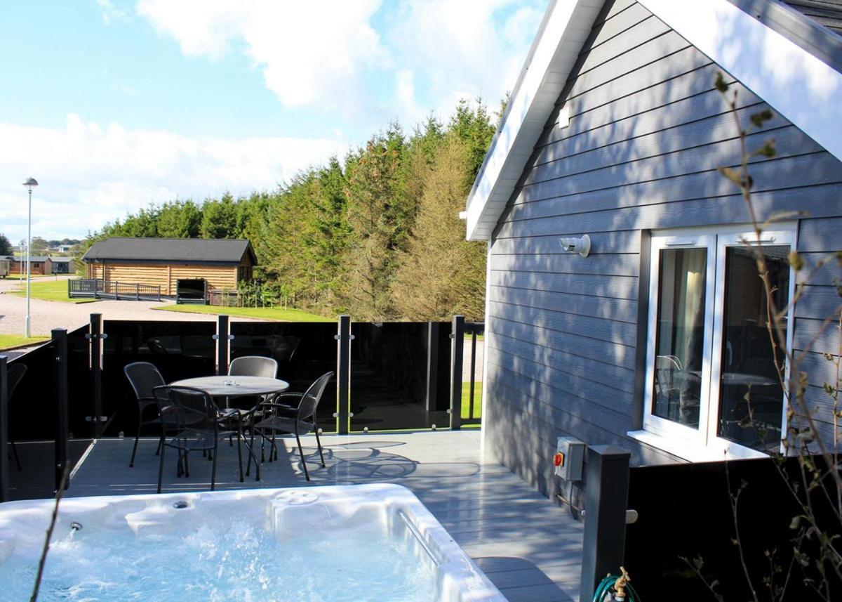 Westlands Country Park Hotel Annan Exterior photo