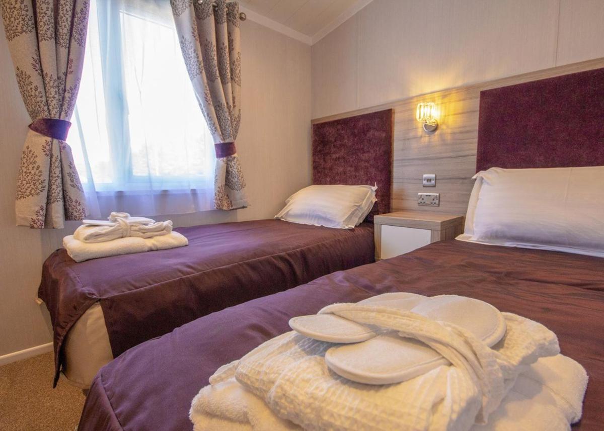Westlands Country Park Hotel Annan Exterior photo